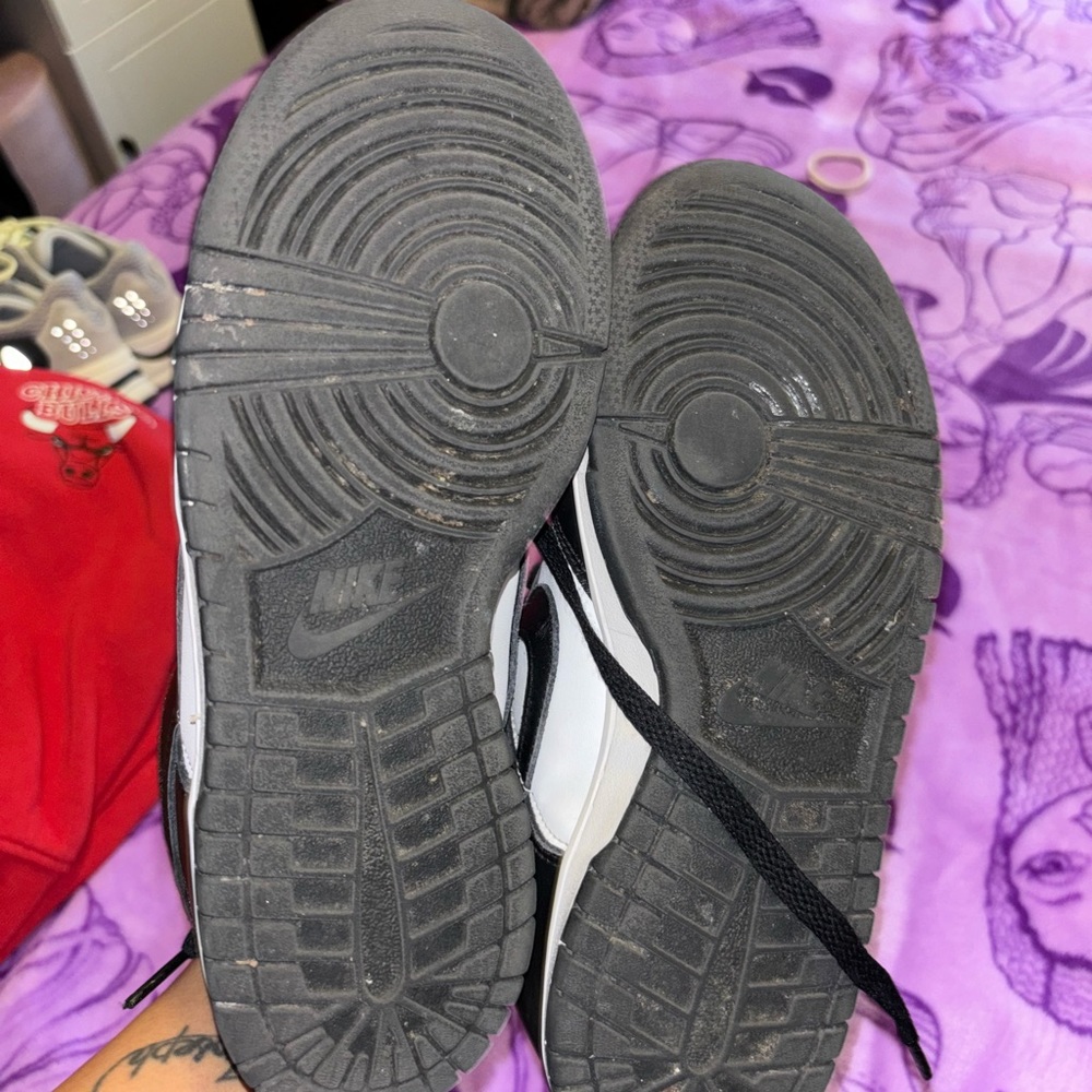 Nike Dunks - Picture 2 of 5